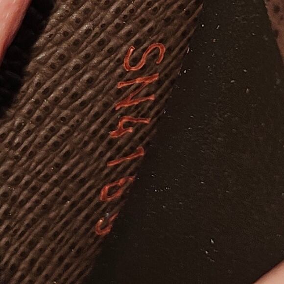 Louis Vuitton Damier Ebene Zippy Coin Purse - Picture 8 of 8